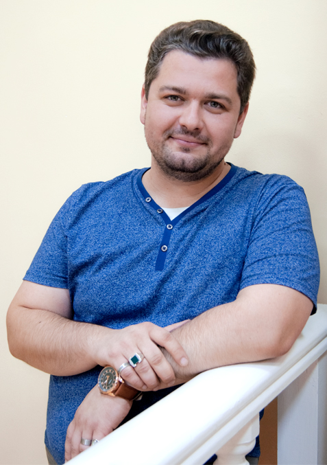 Премьера в Твери: Юнкор "Тверьлайф" поговорила с актёрами нового спектакля "Осторожно! Любовь"