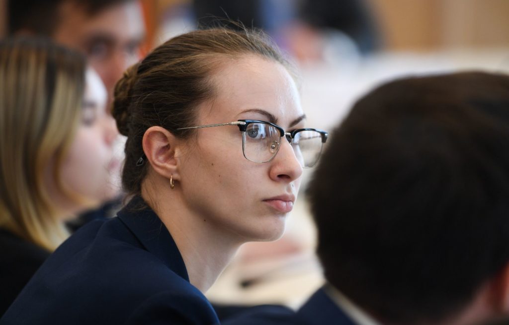 Дарья Лаврикова: Инвестиционная политика региона позволяет остановить отток кадров Дарья Лаврикова: Инвестиционная политика региона позволяет остановить отток кадров