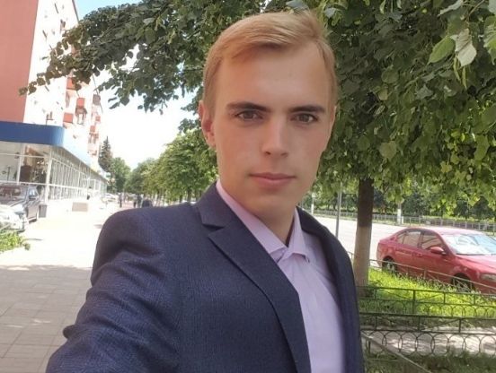 Леонид Иванов: Для молодежи открытие новых предприятий и поддержка бизнеса - сигнал, что в регионе можно жить и работать Леонид Иванов: Для молодежи открытие новых предприятий и поддержка бизнеса - сигнал, что в регионе можно жить и работать