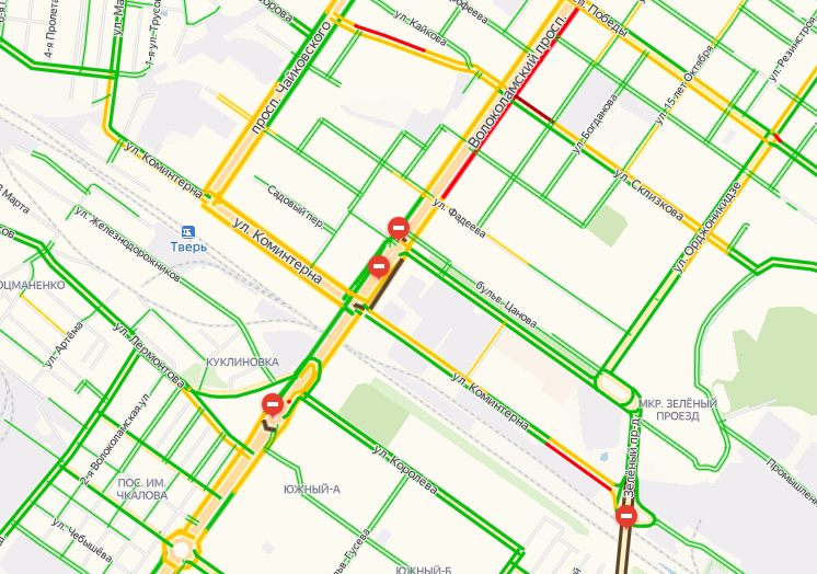 Авария на мосту собрала пробку в "Южном" в Твери