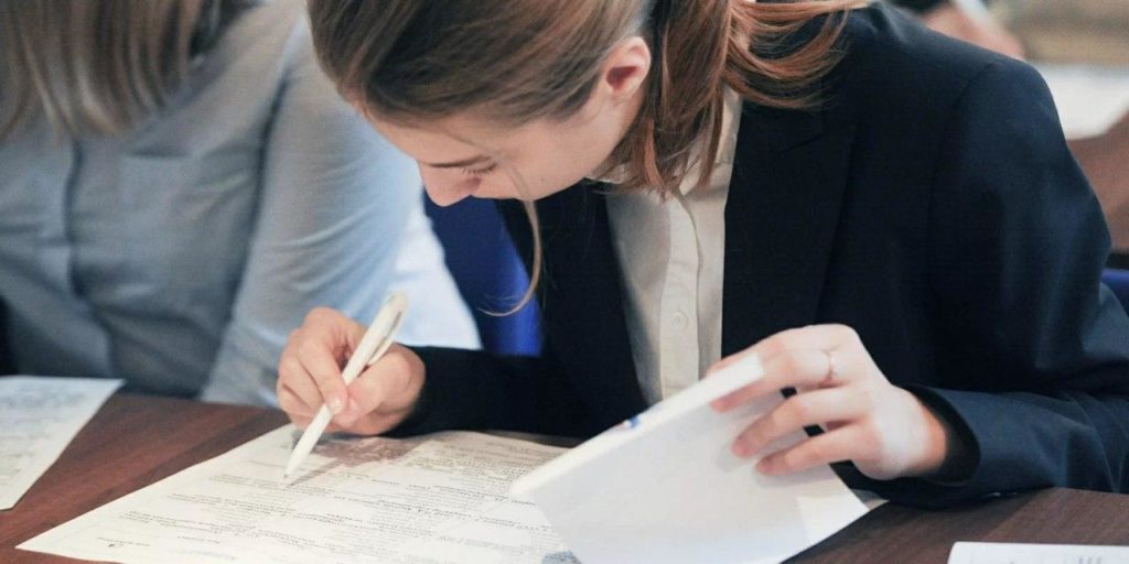 Девятиклассникам Тверской области могут разрешить сдавать только два предмета