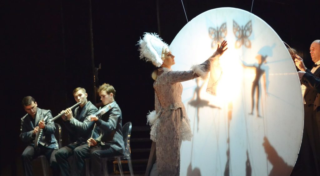 Жителей Тверской областей приглашают в театр онлайн