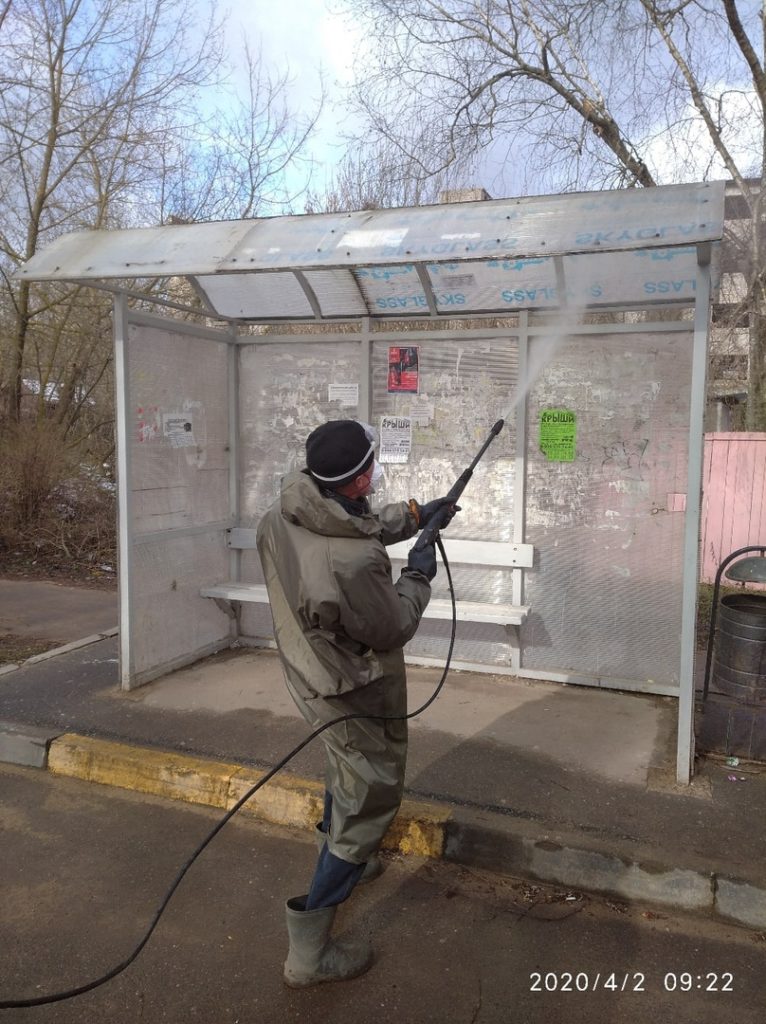 В Тверской области обрабатывают антисептиками остановки В Тверской области обрабатывают антисептиками остановки