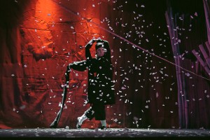 Спектакль «Журавлиные перья»: как постановка Тверского театра кукол собрала главные награды