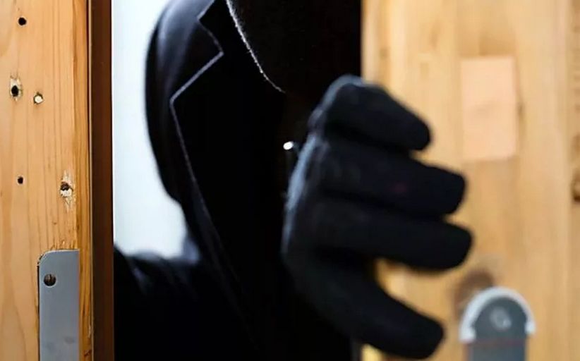 В Тверской области пенсионера ограбили, пока он спал В Тверской области пенсионера ограбили, пока он спал