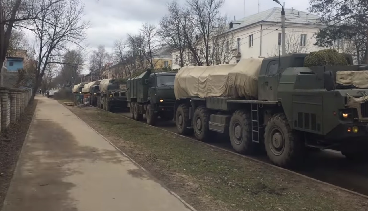 Ролик военного историка из Твери превратили в московский фейк Ролик военного историка из Твери превратили в московский фейк