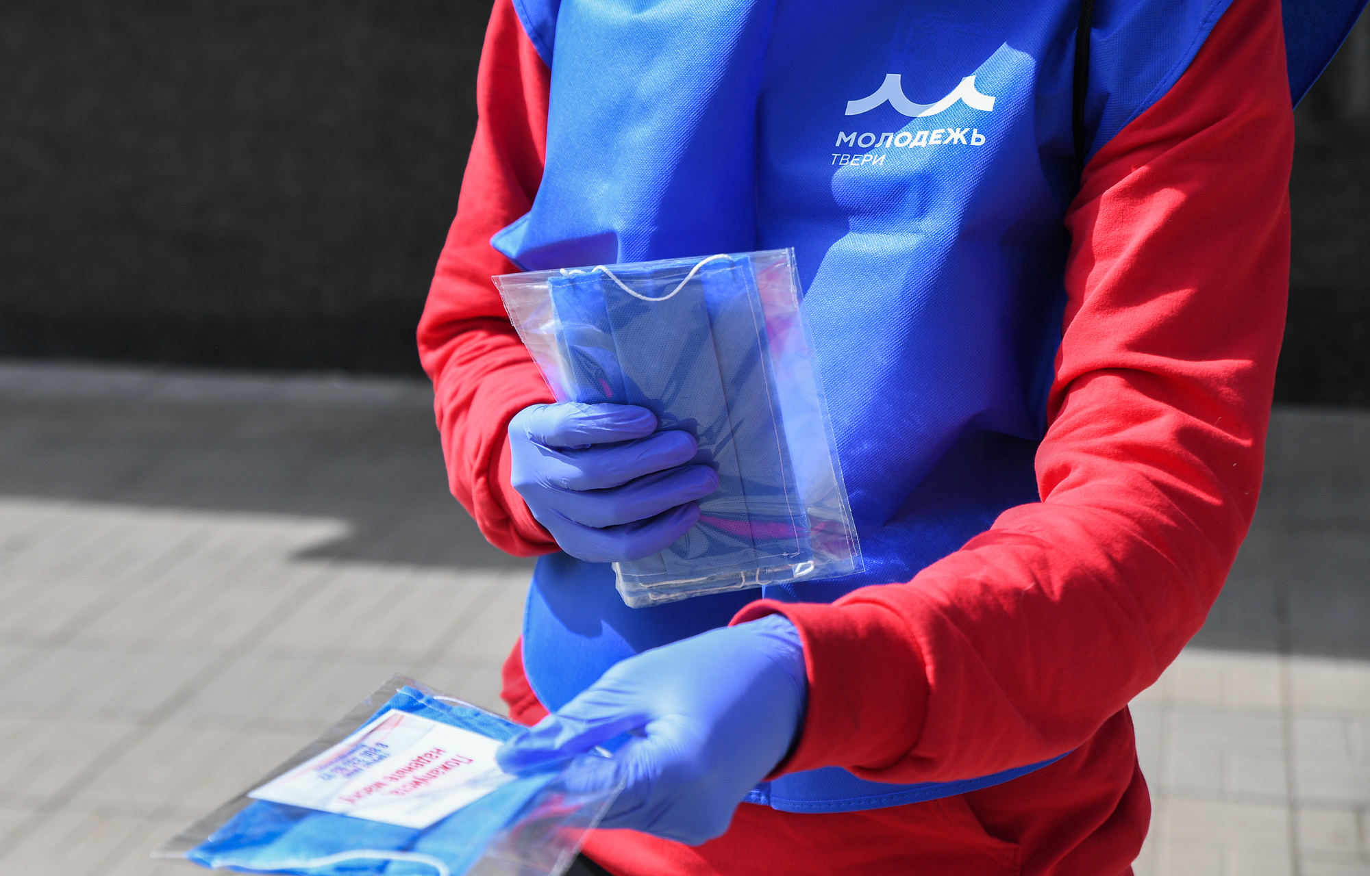 В Тверской области начали бесплатно раздавать защитные маски