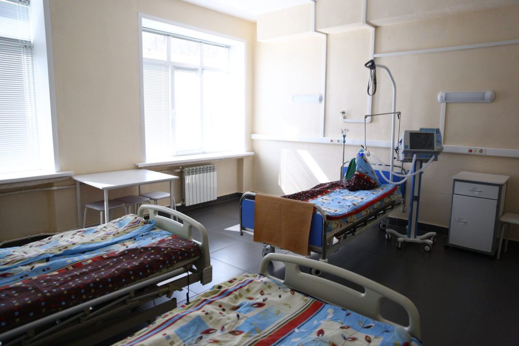 Тверские больницы запасаются аппаратами ИВЛ