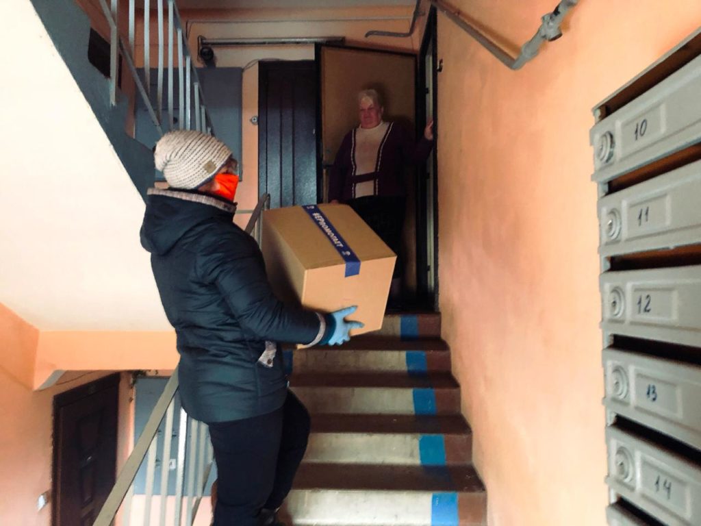 Тверские  волонтеры акции #МыВместе продолжат доставку продуктов в майские праздники