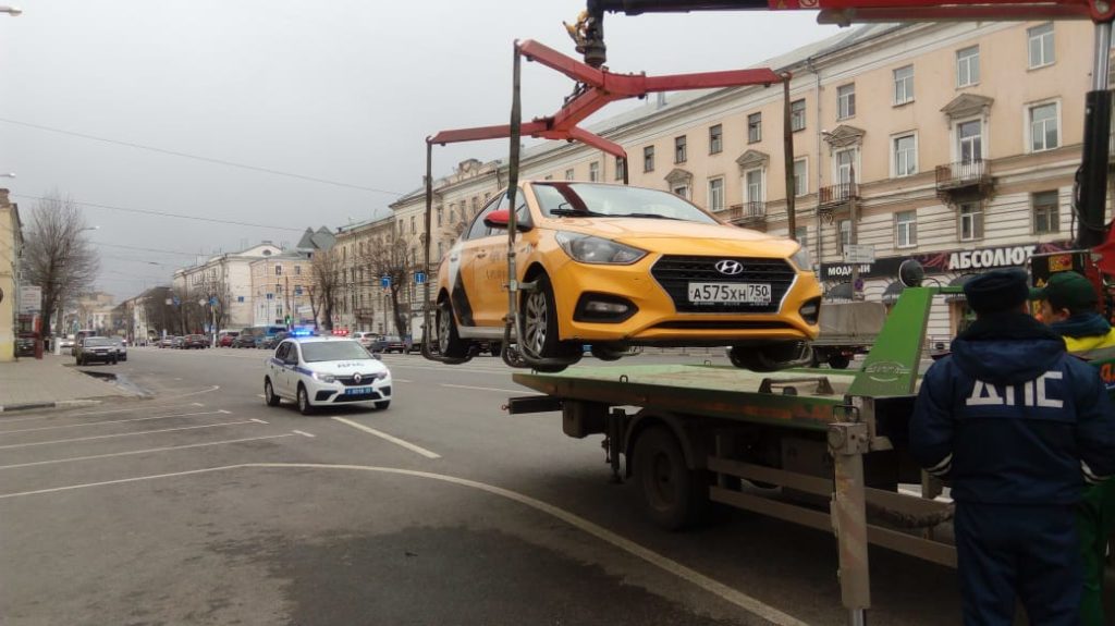 В Твери пресечена работа нелегальных таксистов В Твери пресечена работа нелегальных таксистов
