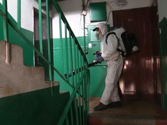 В Тверской области провели дезинфекцию подъездов многоквартирных домов В Тверской области провели дезинфекцию подъездов многоквартирных домов