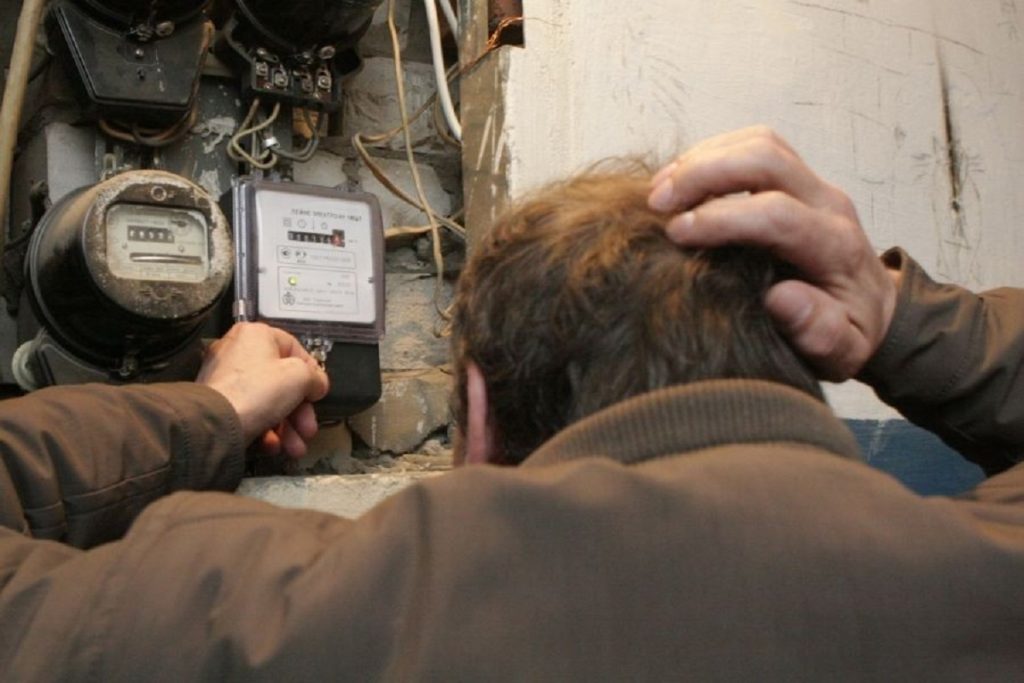 Жители Тверской области могут не проводить проверку счетчиков до конца года Жители Тверской области могут не проводить проверку счетчиков до конца года