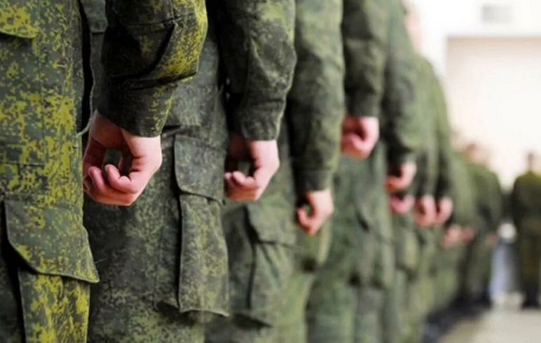 Этой весной выпускников тверских школ в армию призывать не будут Этой весной выпускников тверских школ в армию призывать не будут