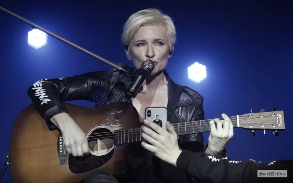 Концерт Дианы Арбениной, опера и спектакли: что смотреть онлайн 6 апреля в Тверской области