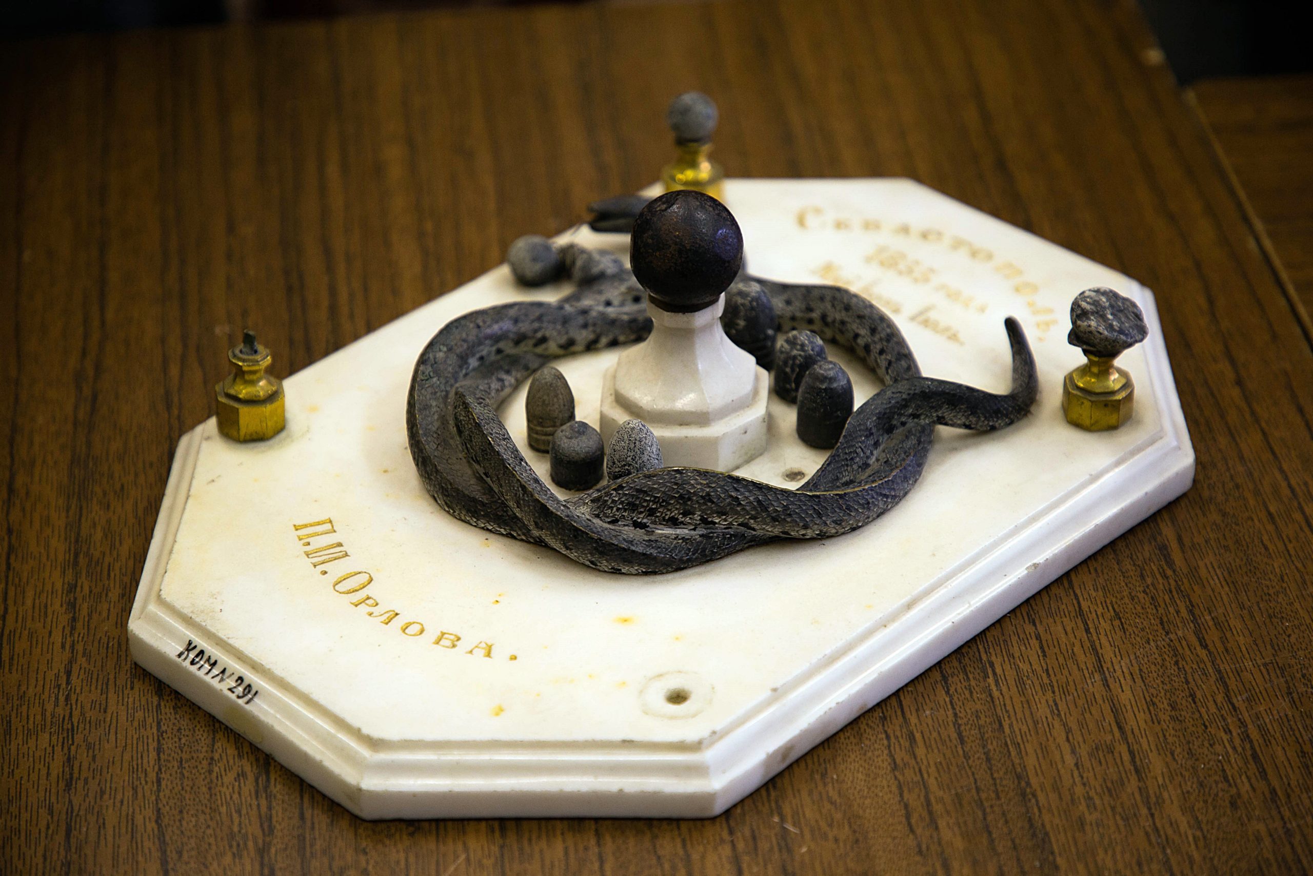 Подарок для Прасковьи: история про войну, романтику и необычный артефакт