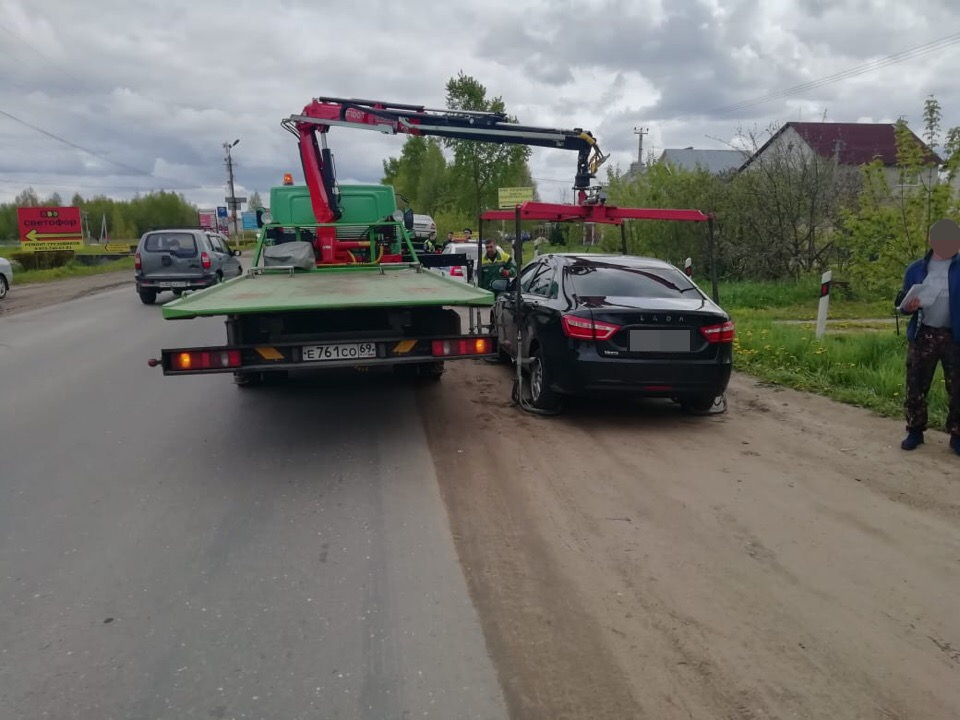 В Тверской области поймали двух нелегальных таксистов