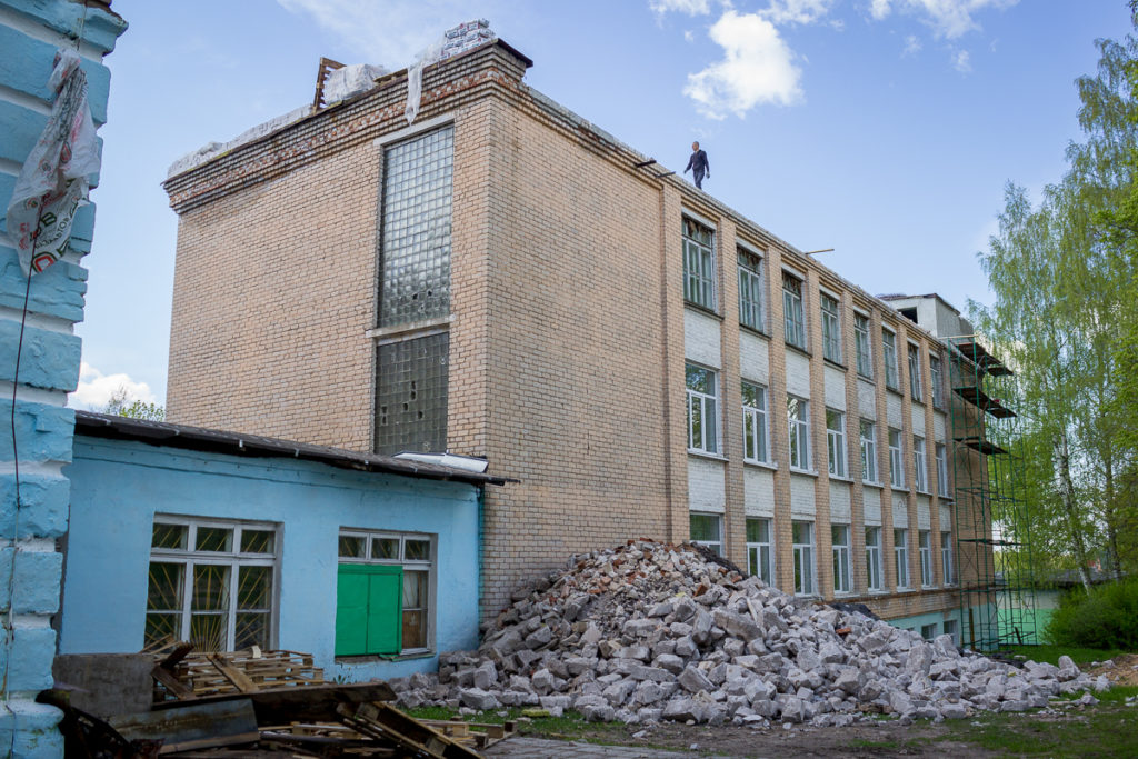 В Лихославльском районе начали ремонтировать школы к новому учебному году