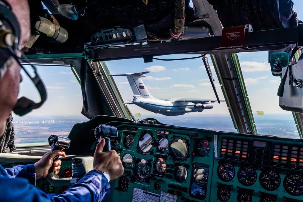 Тверские лётчики поделились фотографиями с воздушного парада в Москве Тверские лётчики поделились фотографиями с воздушного парада в Москве