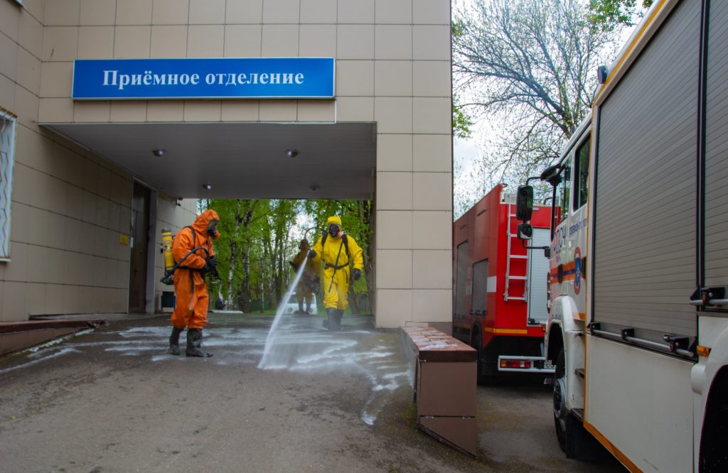 МЧС Тверской области провели дезинфекцию медучреждений МЧС Тверской области провели дезинфекцию медучреждений