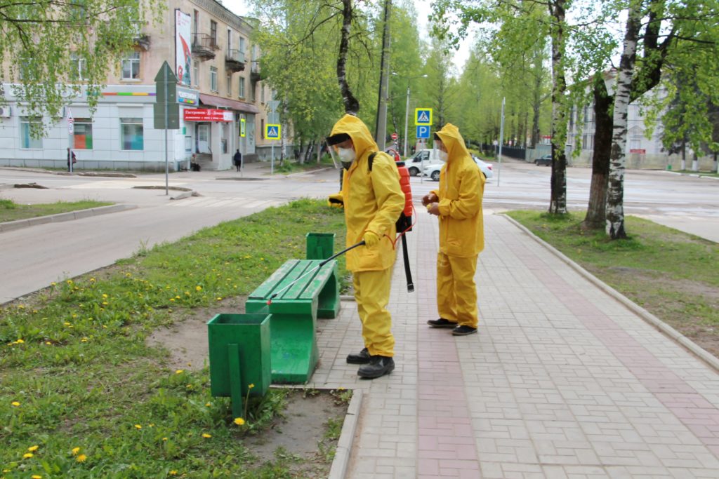 В Нелидово проводят масштабную дезинфекцию улиц