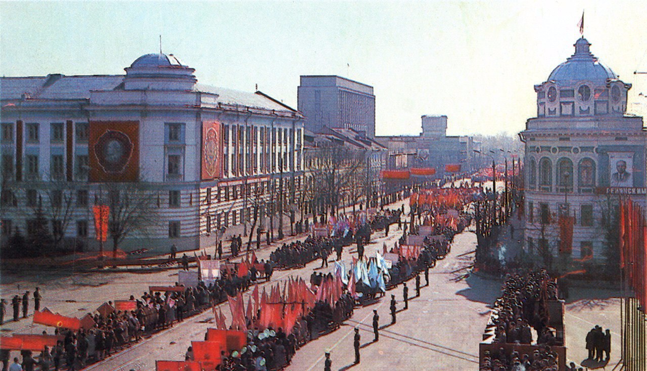 Исторические фото: как выглядели первомайские демонстрации в Твери и Калинине