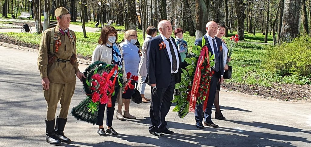 В Осташковском городском округе почтили память героев Великой Отечественной войны В Осташковском городском округе почтили память героев Великой Отечественной войны