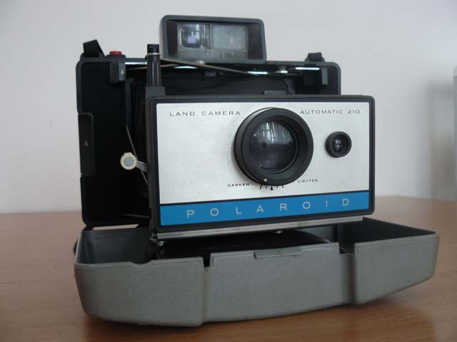 Музей в Тверской области пополнился уникальным фотоаппаратом "Polaroid" 60-х годов выпуска Музей в Тверской области пополнился уникальным фотоаппаратом "Polaroid" 60-х годов выпуска