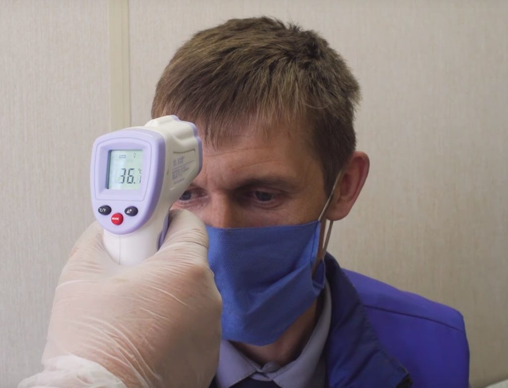 Автобусный парк Твери показал дезинфекцию автобусов и проверку водителей Автобусный парк Твери показал дезинфекцию автобусов и проверку водителей