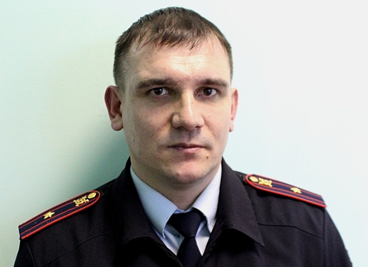 Главный вышневолоцкий автоинспектор обратился к родителям школьников Главный вышневолоцкий автоинспектор обратился к родителям школьников