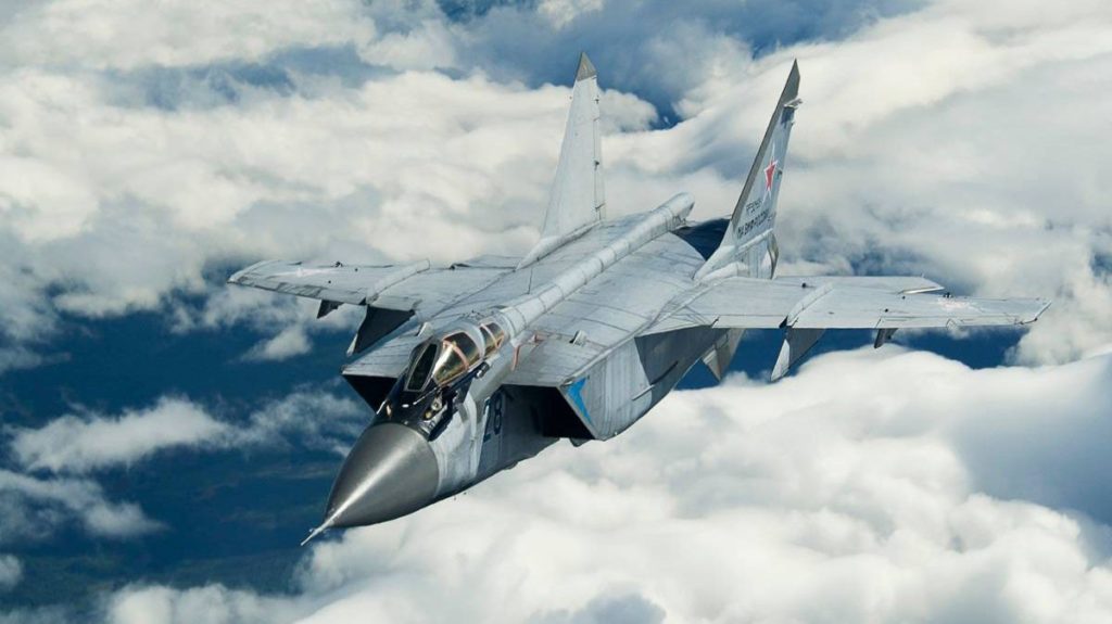 На аэродроме в Тверской области загорелся истребитель