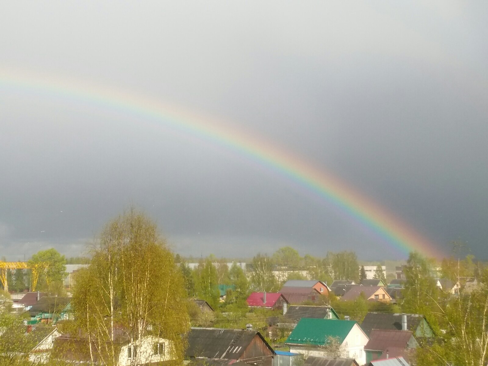 Над Ржевом в Тверской области появилась радуга