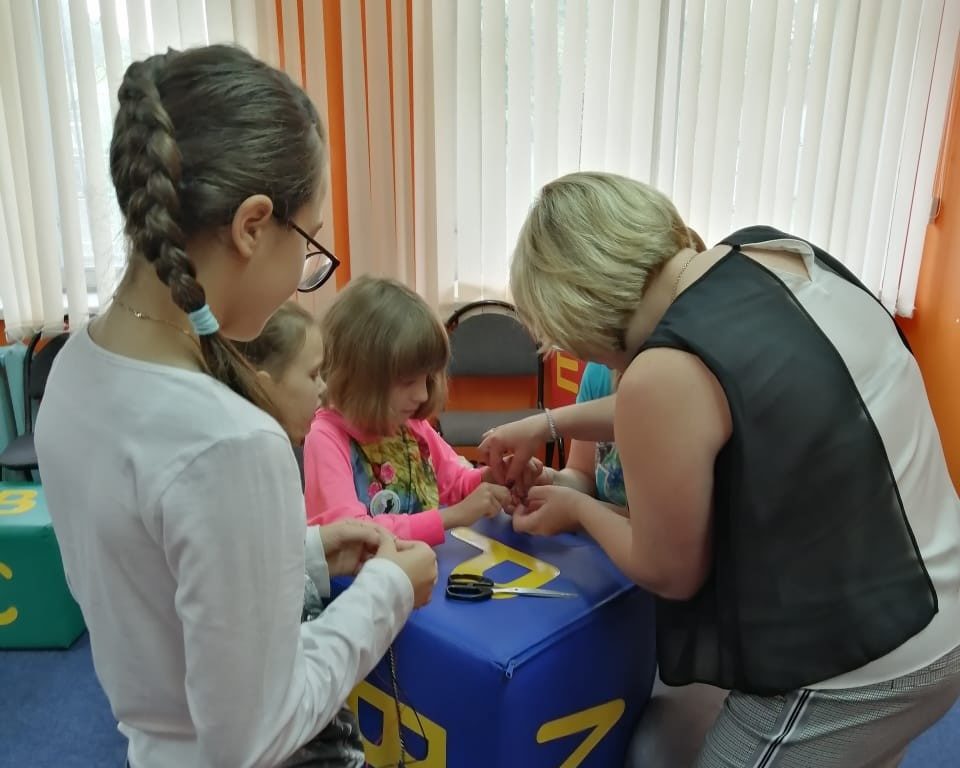 Детский телефон доверия: как психологи спасают ребятишек в Тверской области Детский телефон доверия: как психологи спасают ребятишек в Тверской области