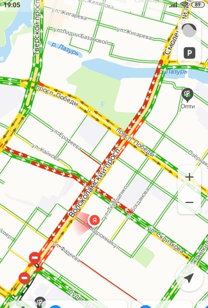 В Твери Волоколамский проспект встал в огромной пробке