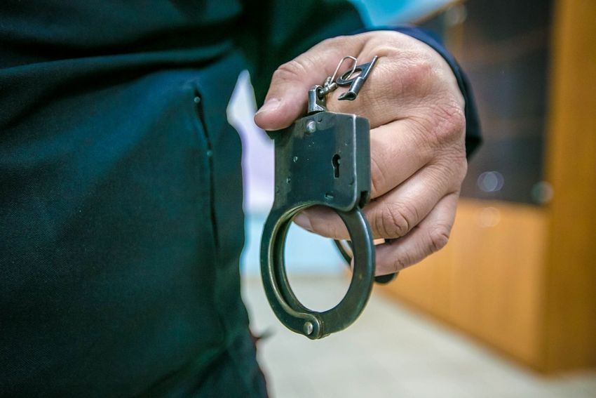В Твери задержали уличного грабителя, напавшего на женщину В Твери задержали уличного грабителя, напавшего на женщину