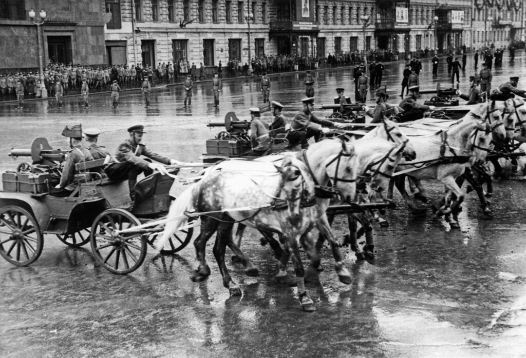 Первый легендарный парад: тверские участники июньского парада Победы 1945 года Первый легендарный парад: тверские участники июньского парада Победы 1945 года