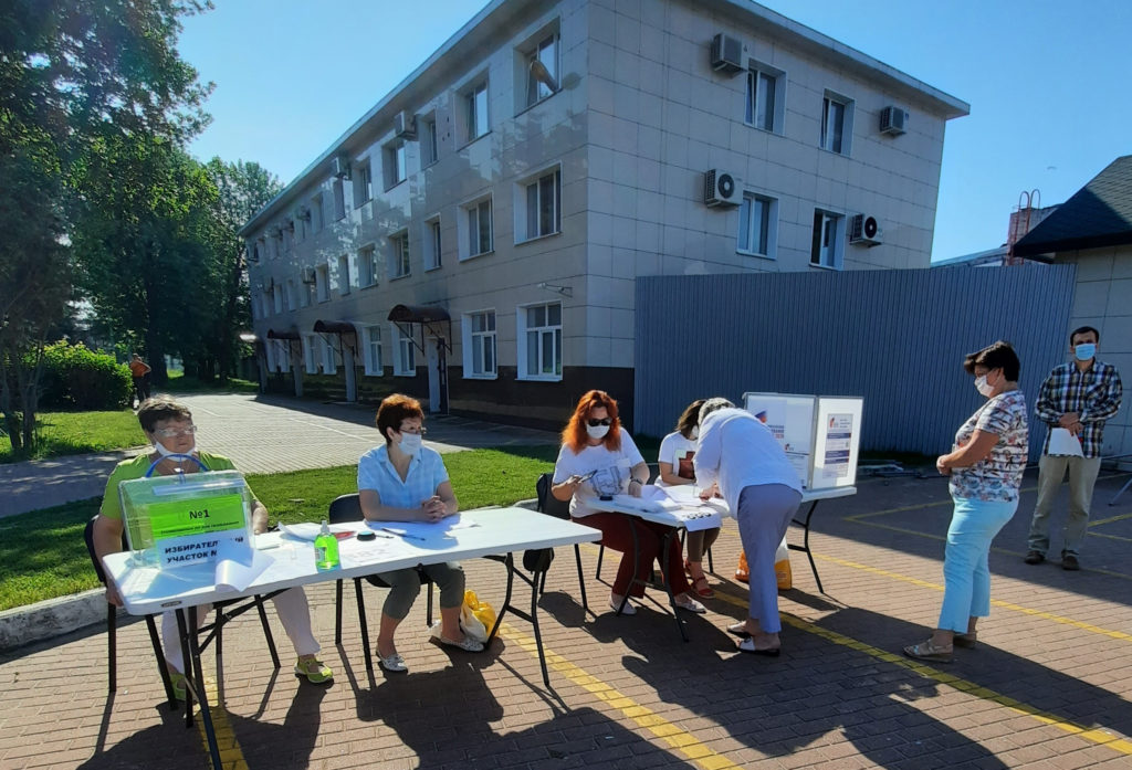 Избиратели оценили санитарную безопасность на участках в Тверской области