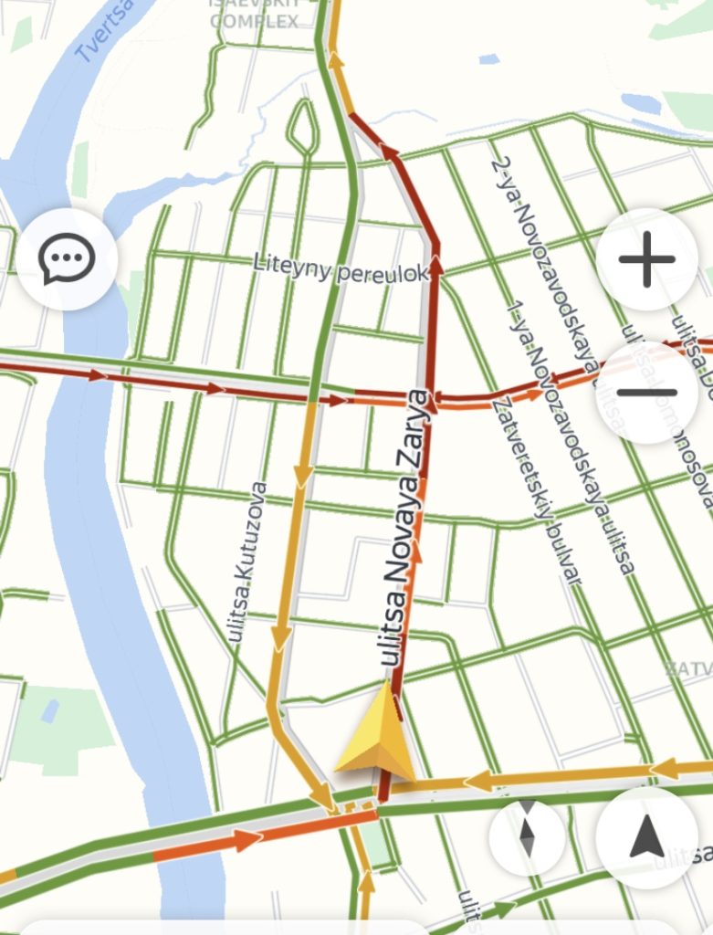 Из-за теплой погоды выезд из Твери встал в глухой пробке Из-за теплой погоды выезд из Твери встал в глухой пробке