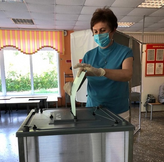 Главврач перинатального центра имени Бакуниной проголосовала по поправкам в Конституцию РФ Главврач перинатального центра имени Бакуниной проголосовала по поправкам в Конституцию РФ