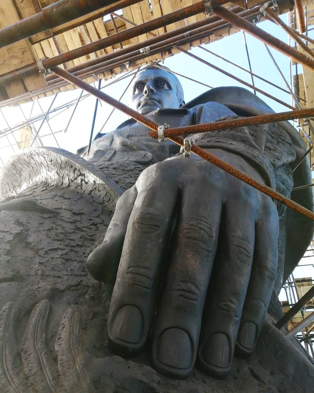 Скульптор Андрей Коробцов поделился свежими фото Ржевского мемориала