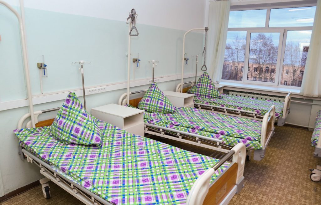 В тверских госпиталях развернуто более 1600 инфекционных коек