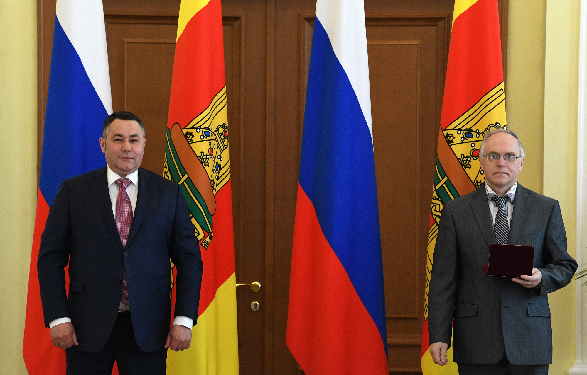 Губернатор накануне Дня России вручил государственные награды жителям Тверской области