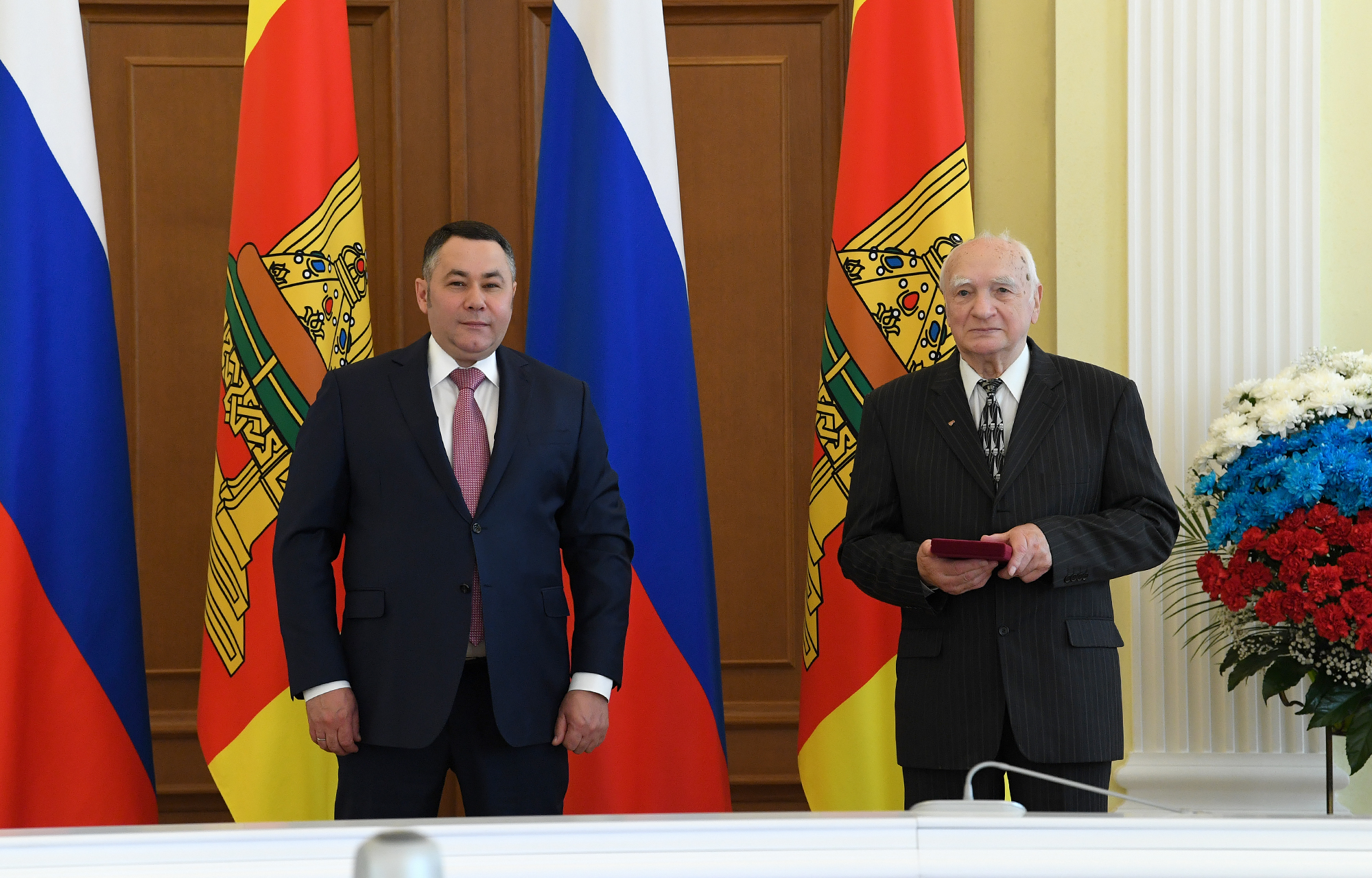 Губернатор накануне Дня России вручил государственные награды жителям Тверской области