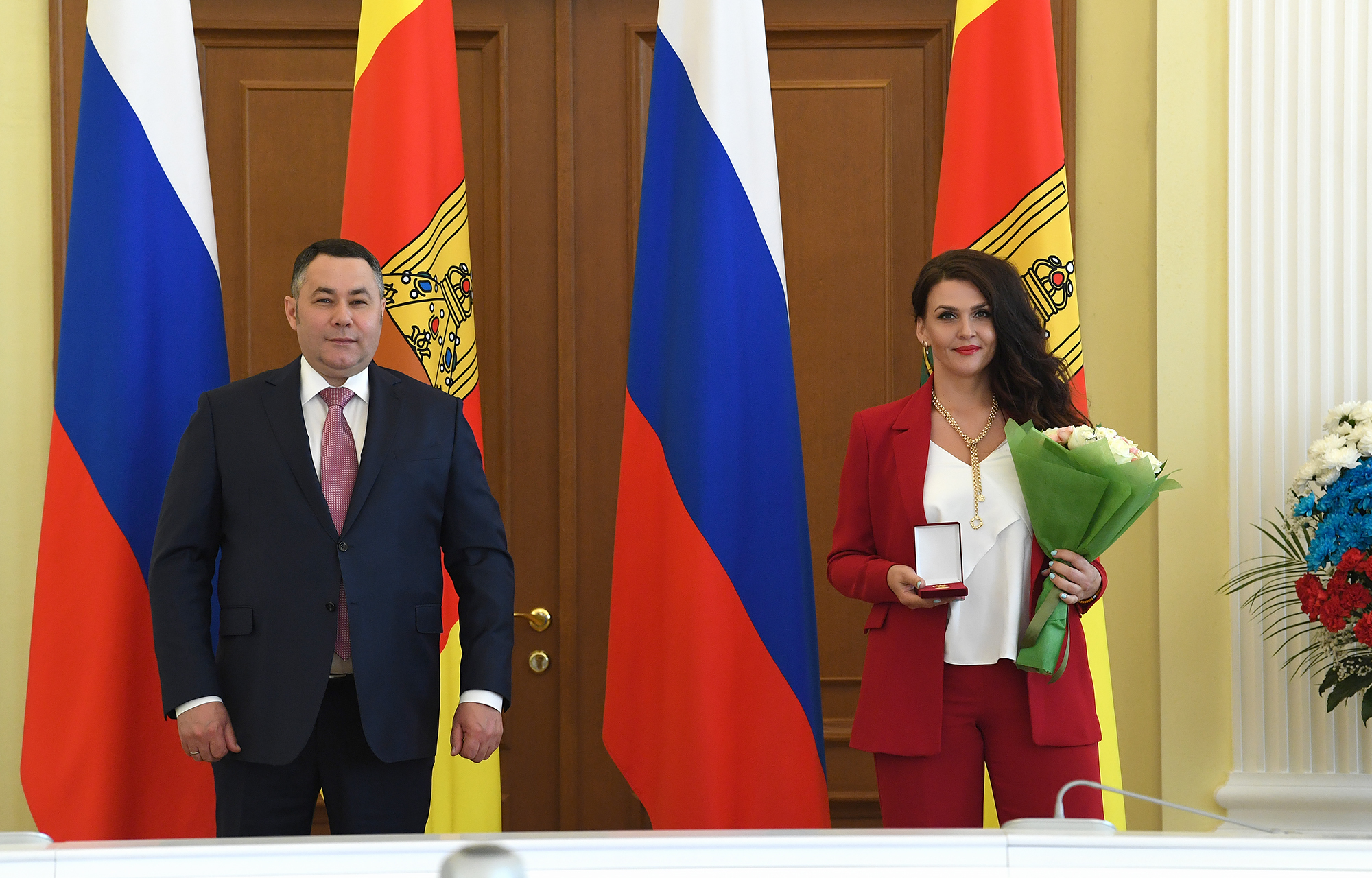 Губернатор накануне Дня России вручил государственные награды жителям Тверской области