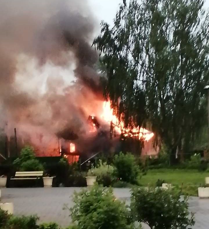 В Тверской области сгорел дом — памятник кимрского модерна В Тверской области сгорел дом — памятник кимрского модерна