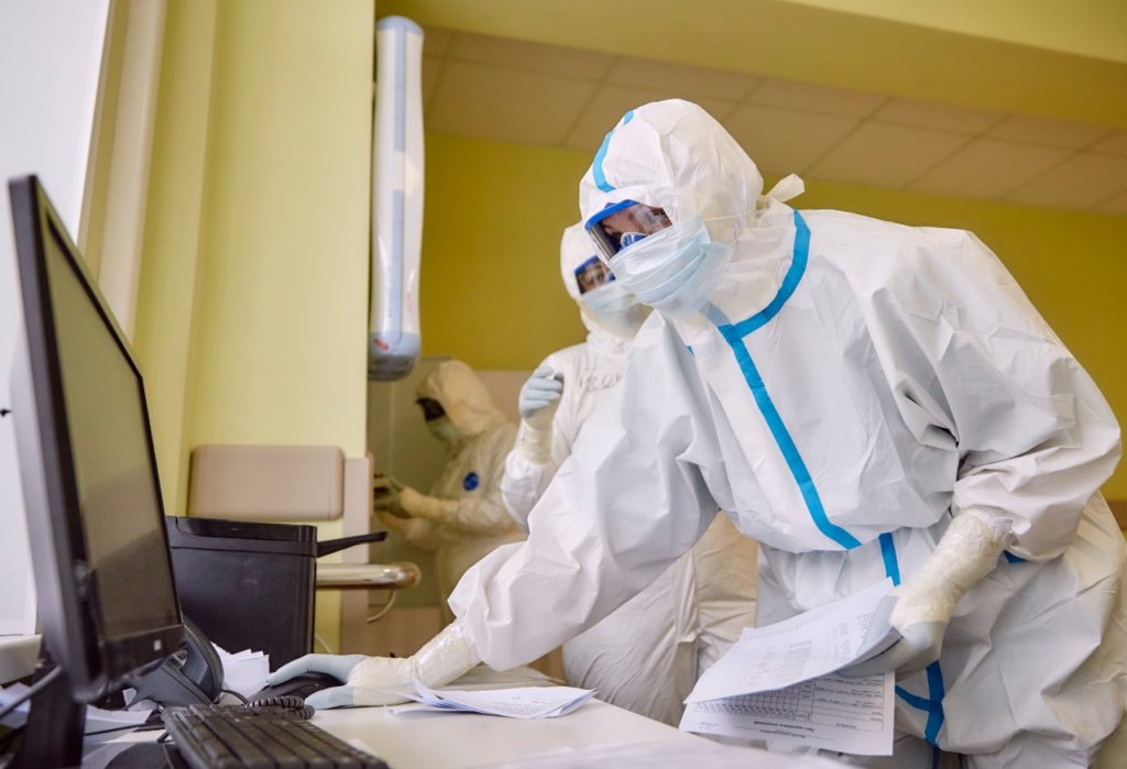 Стимулирующие выплаты получили более 4300 медиков Тверской области