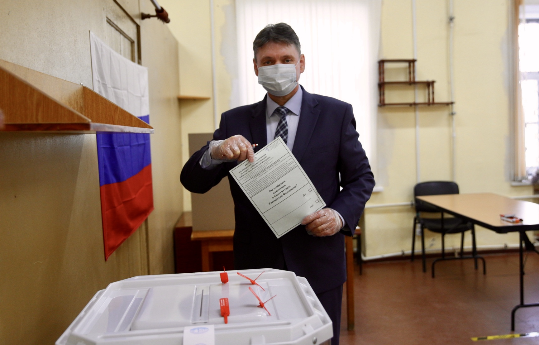 Голосуем: на избирательном участке в Твери отметился ректор медицинского университета Алексей Давыдов Голосуем: на избирательном участке в Твери отметился ректор медицинского университета Алексей Давыдов