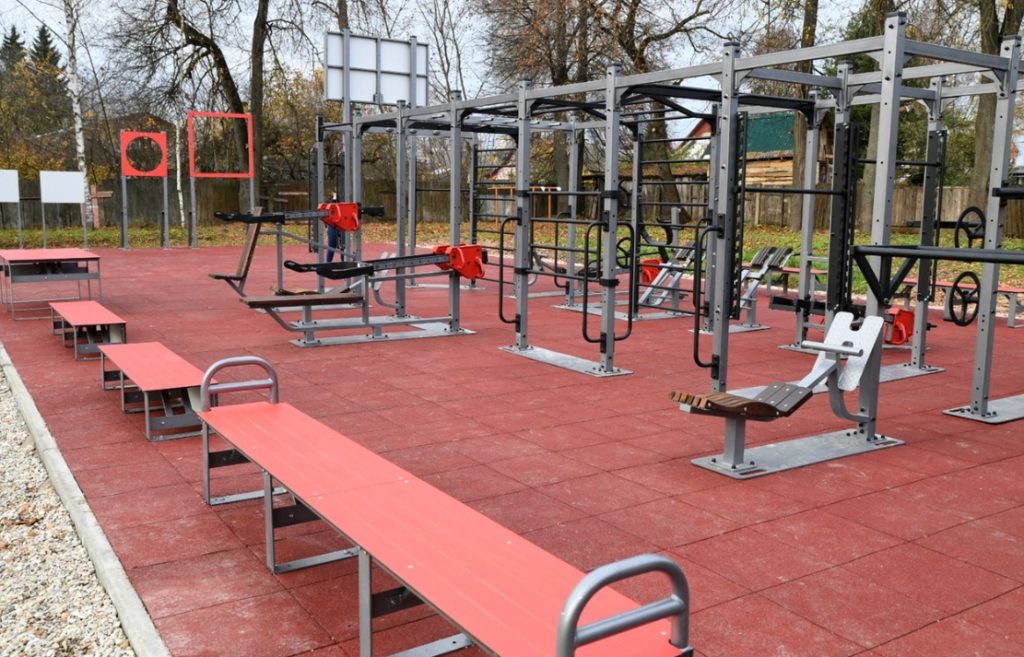 В Ржеве для школ приобрели спортивные сооружения