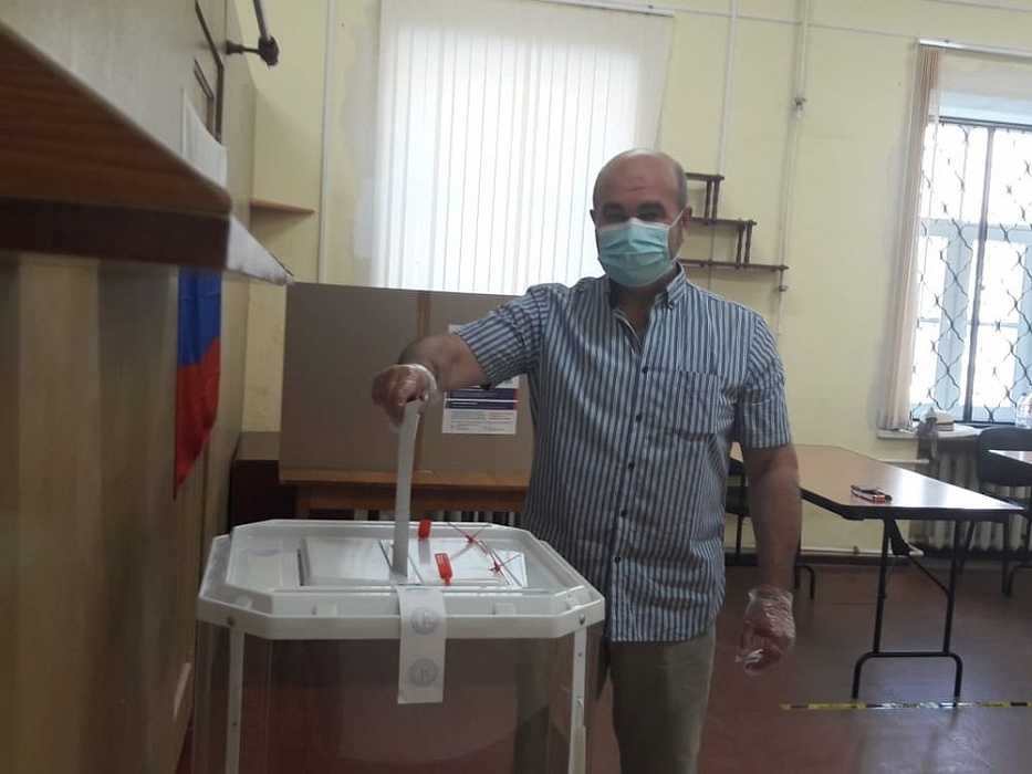 Алексей Арсеньев: предлагаемые поправки дают больше социальных гарантий гражданам России Алексей Арсеньев: предлагаемые поправки дают больше социальных гарантий гражданам России