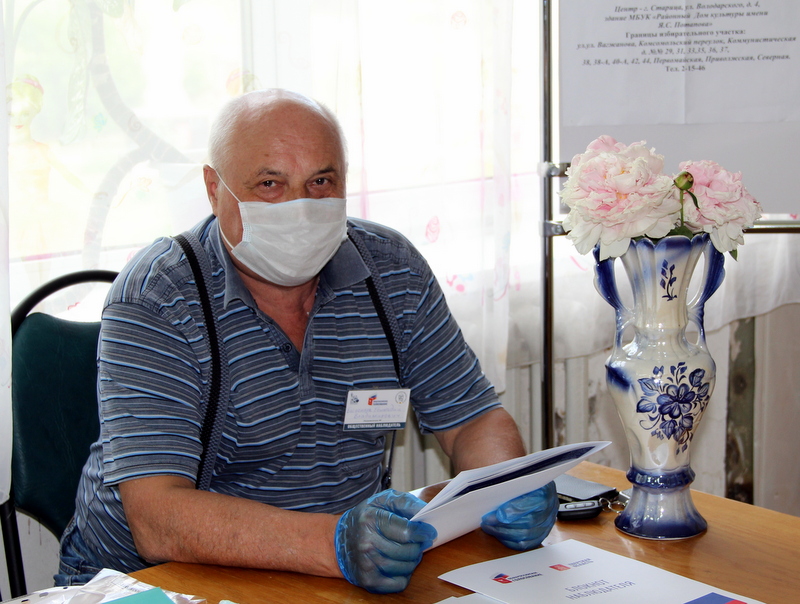 В Тверской области по поправкам к Конституции РФ голосуют прославленные спортсмены, депутаты, жители дачных кооперативов