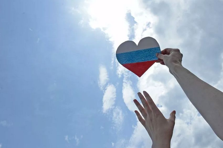 Флешмобы, челленджи и автопробег: как жители Тверской области отметят День России Флешмобы, челленджи и автопробег: как жители Тверской области отметят День России